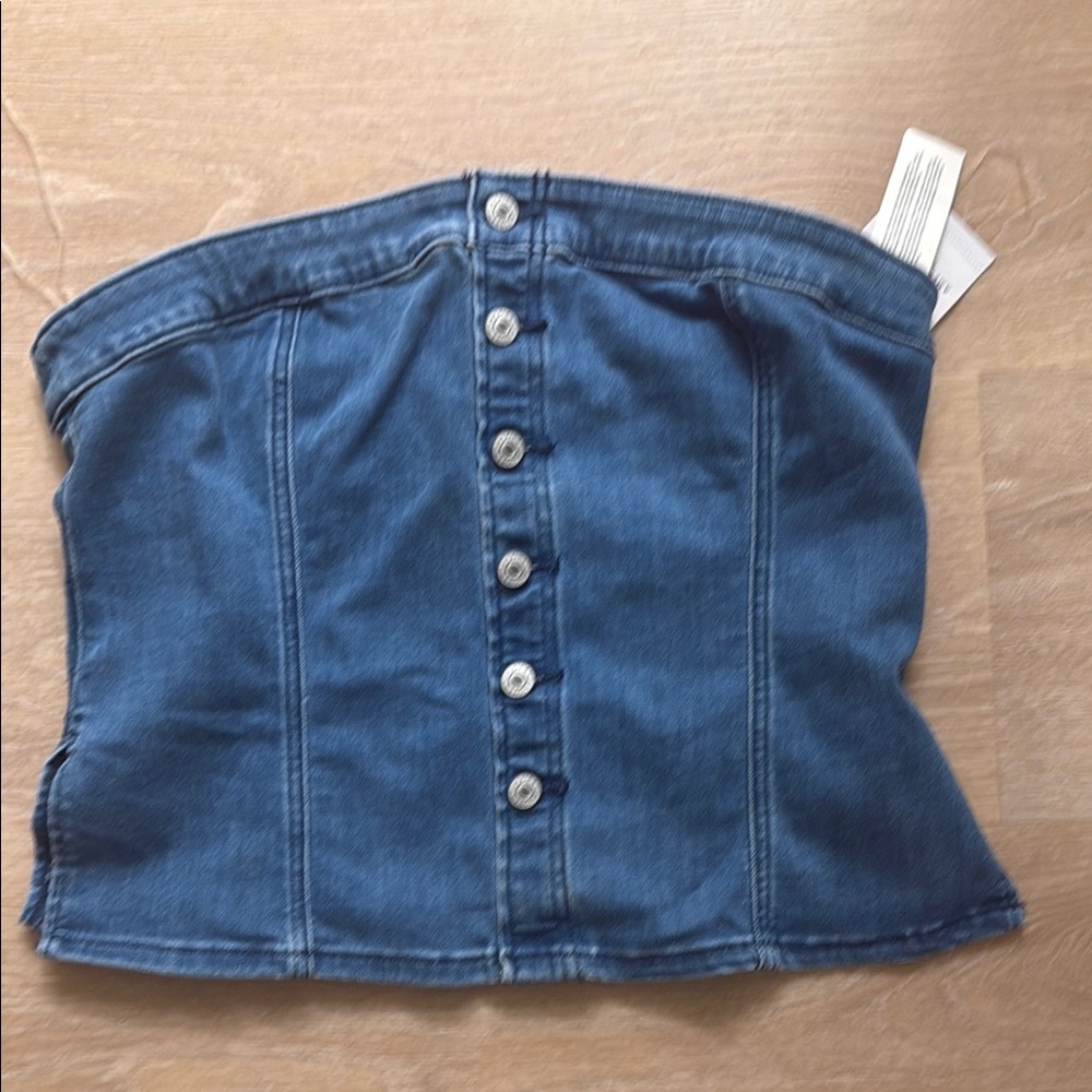 American Eagle Outfitters Blue Jeans with Classic Denim Texture
